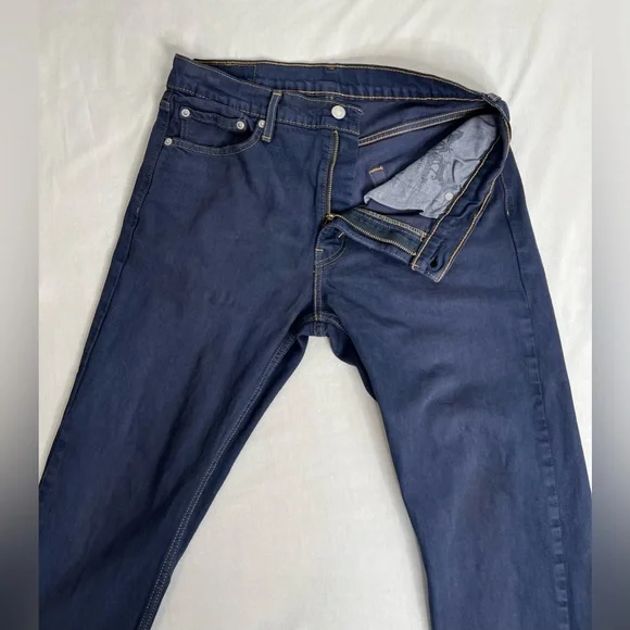 Levi Mens Jeans Straight Legs Navy Blue W32 L30 - Picture 6 of 12